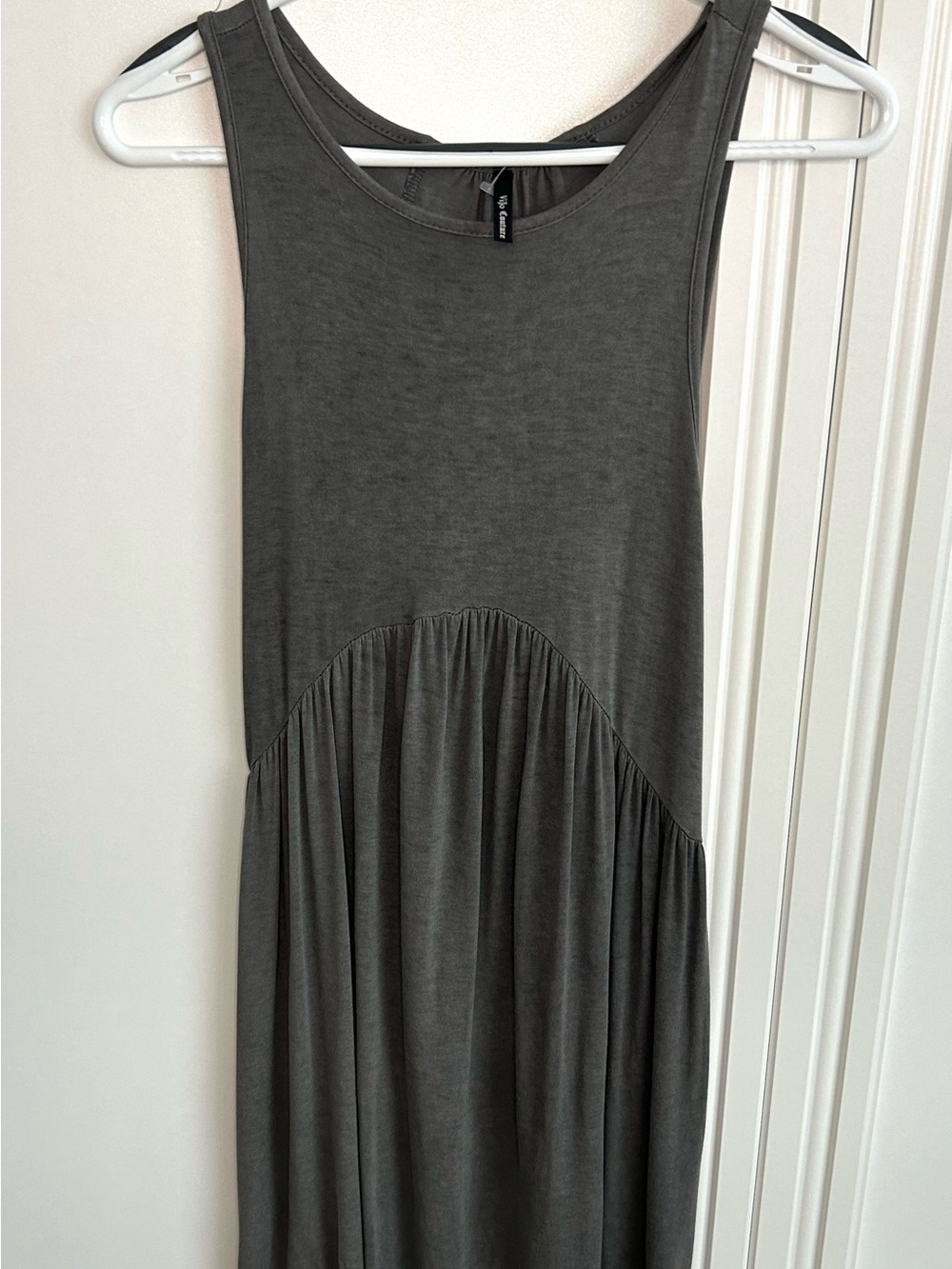 Women’s Sleeveless Gray Gathered Waist Dress - knee length